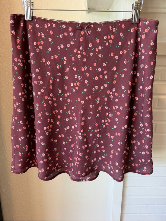 wild fable Dresses & Skirts - Wild Fable Burgundy Floral Double-Lined Mini Skirt Women’s Size Large